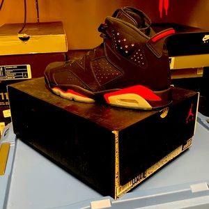 Air Jordan retro 6 Black Infrared (2014)